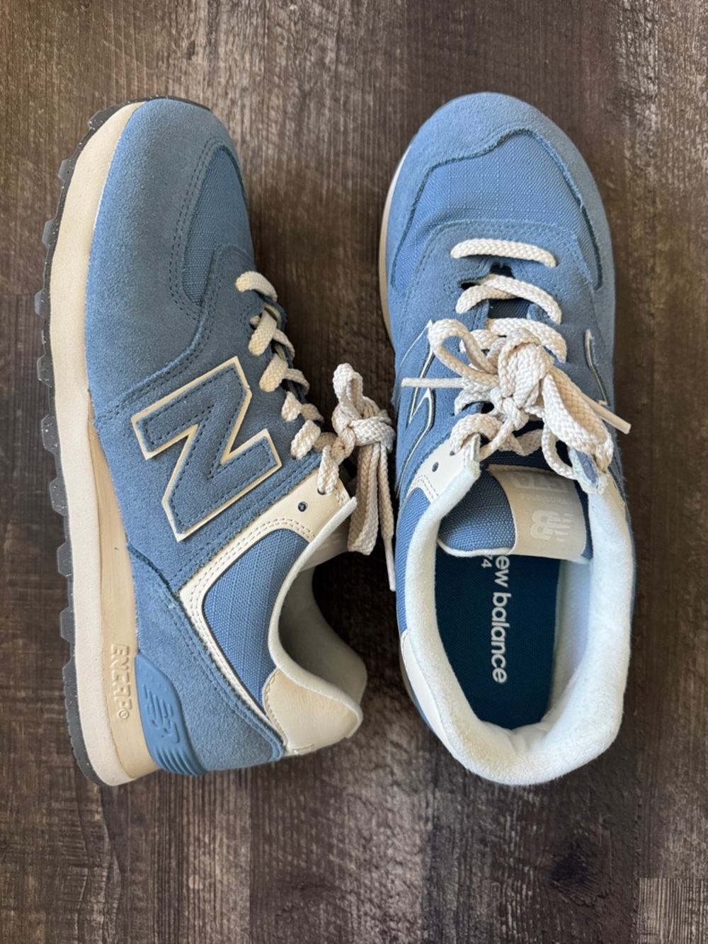 New Balance Sky Blue & Cream Retro Runners size 10b